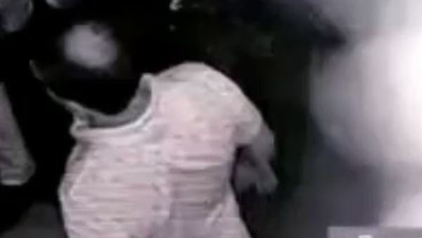 சிறையில் அடைப்பு