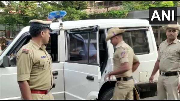 நீட்டிக்கப்படும் தடை