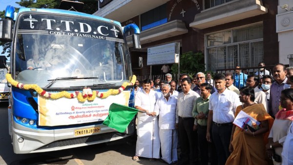 புரட்டாசி பெருமாள் கோவில்களுக்கு ஆன்மிக சுற்றுலா..போலாம் ரைட்.. கொடியசைத்த அமைச்சர் சேகர்பாபு 