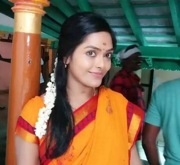 நெருக்கம் + காபி