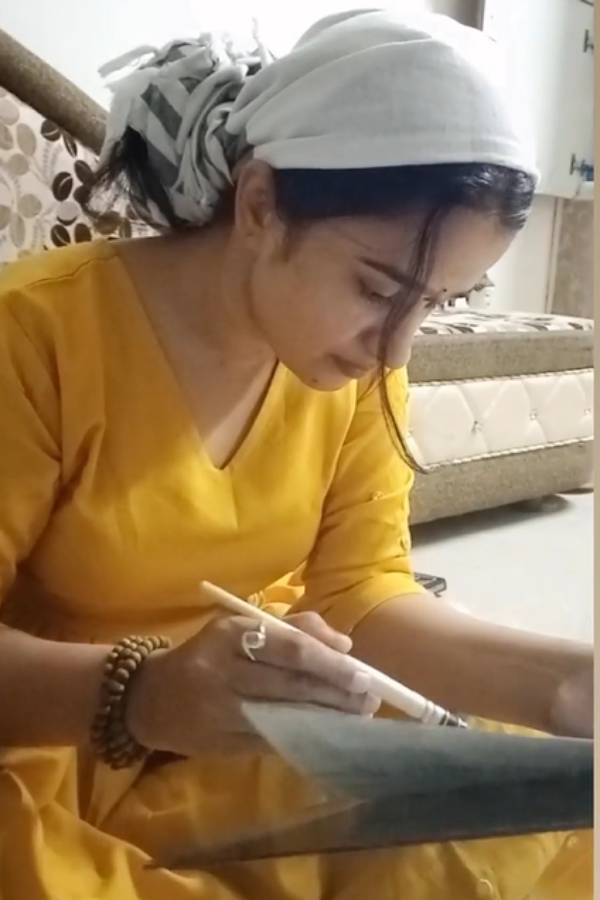 மிரள வைக்கும் சிலம்பாட்டம்