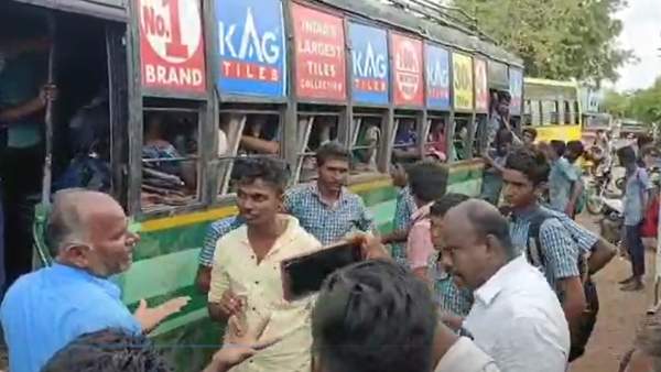 இறக்கி விட்ட நடத்துனர்