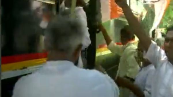 நாடு முழுவதும் நடைபயணம்