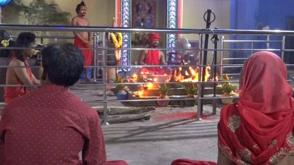 சர்ச்சை அகோரி