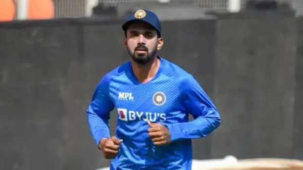 “வேண்டா வெறுப்புக்கு பிள்ளை பெற்று காண்டாமிருகம்னு பேருவச்ச மாதிரி..” கே.எல் ராகுல் டீமுக்கு தேவையா? 