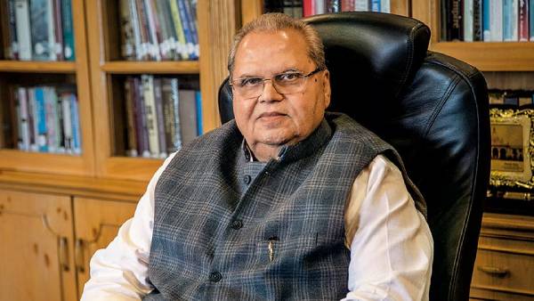 CBI questions former J&K Governor Satya Pal Malik in Rs 300-crore bribery claim CBI questions former J&K Governor Satya Pal Malik in Rs 300-crore bribery claim