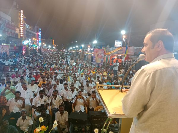 குனிந்து கொண்டே இருக்கிறீர்கள்