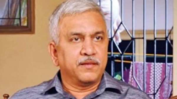 குருதி சேற்றில் தலைகள்