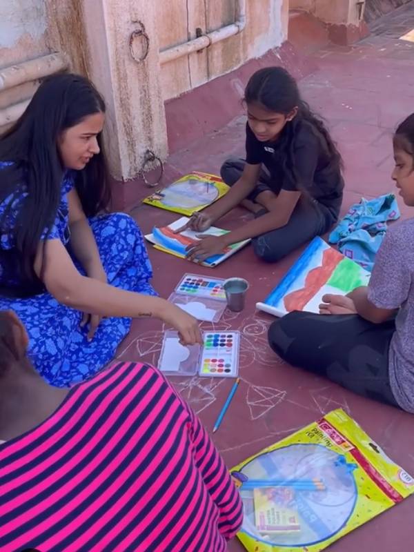 அப்டேட் கேக்கும் ரசிகர்கள்