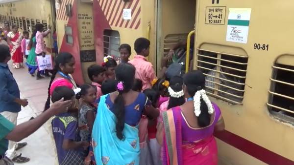 மக்கள் பாராட்டு