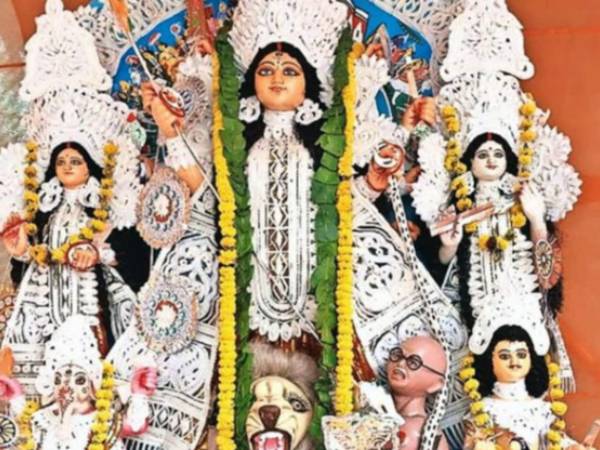 மகிஷாசுரனாக காந்தியார்