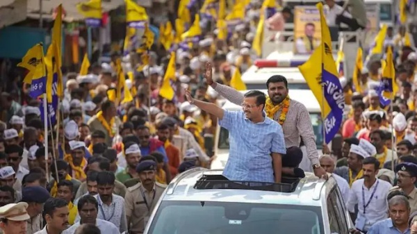 ஊழியர்கள்