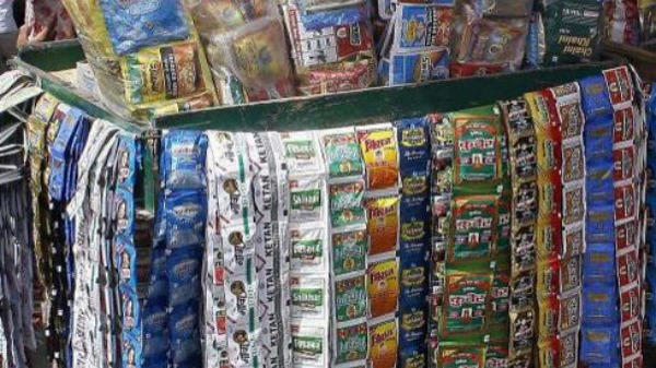 அமைச்சர்கள், அதிகாரிகளுக்கு லஞ்சம்