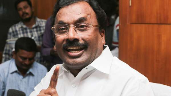 சிரித்து வாழ வேண்டும்