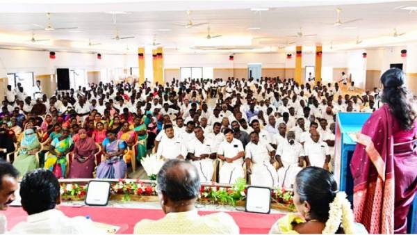 அதற்காகவே பதவிகள்