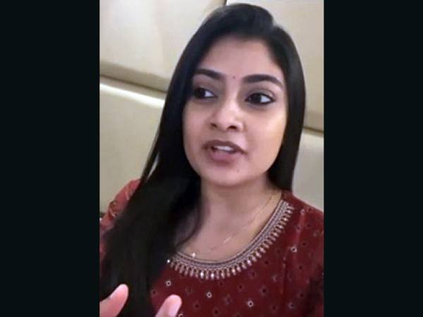 நடிகை அம்மு