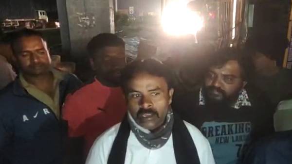 நுழைவு வாயில் சேதம்