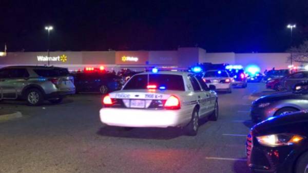 10 people were killed in a shooting at a Walmart store in the United States 10 people were killed in a shooting at a Walmart store in the United States