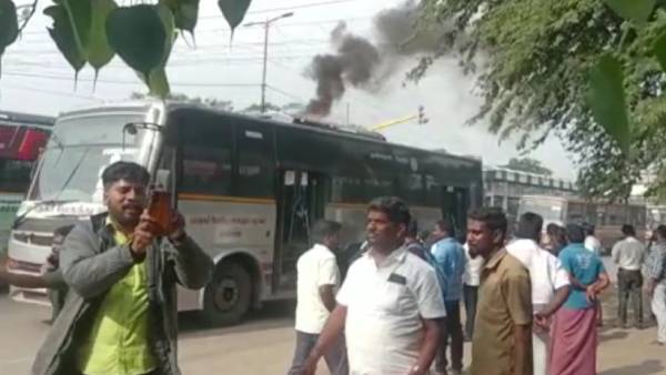 பிராட்வேயில் இருந்து புறப்பட்ட பஸ்