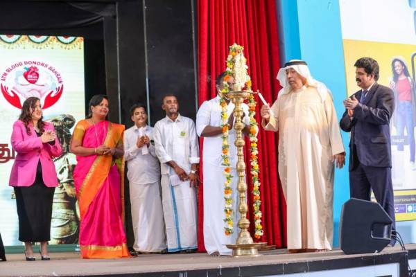 முக்கியப் பிரமுகர்கள்