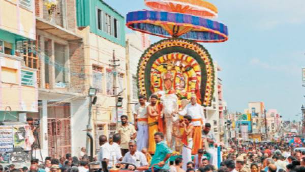 வெள்ளி தேரோட்டம்