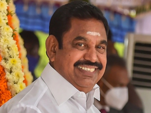 மகிழ்ச்சியில் எடப்பாடி