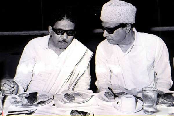 பெரியப்பா எம்.ஜி.ஆர்