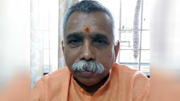 மீண்டும் மீண்டும் கேசவ விநாயகன்