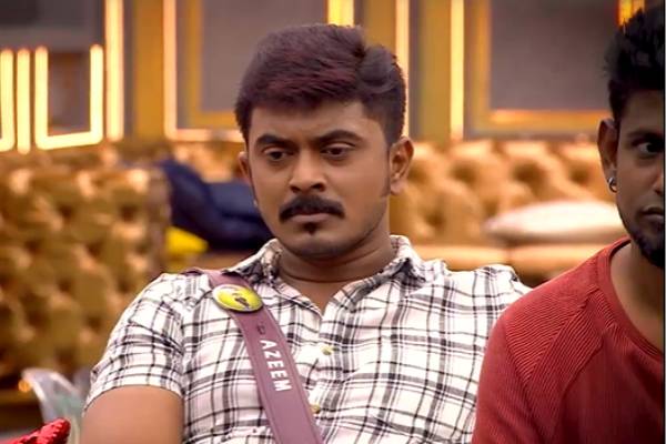 உடையால் ஏற்பட்ட முதல் சண்டை