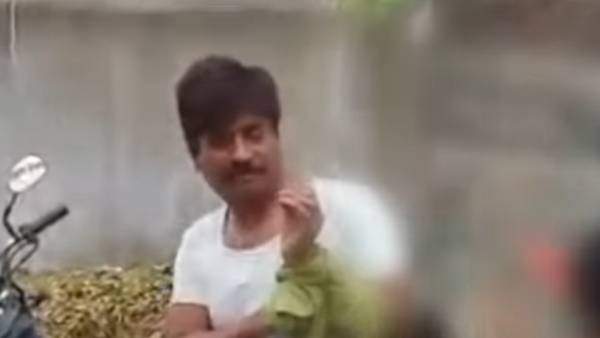 ஜாலியாக வந்த ஆசிரியர்