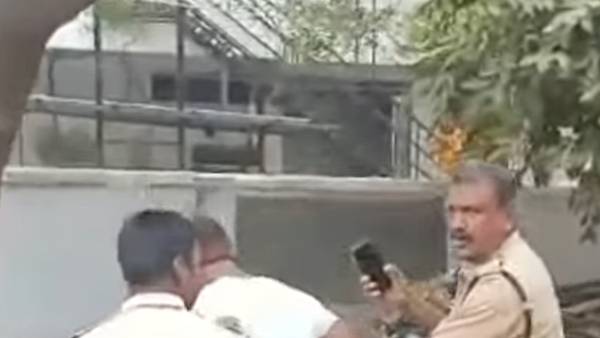 மாணவியிடம் ஆபாச பேச்சு