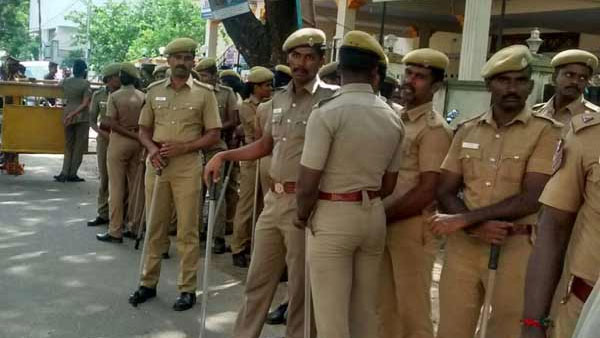5 பிரிவுகளின் கீழ் வழக்கு