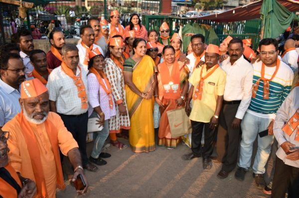 மணிநகர் தமிழர்களும் பிரதமர் மோடியும்