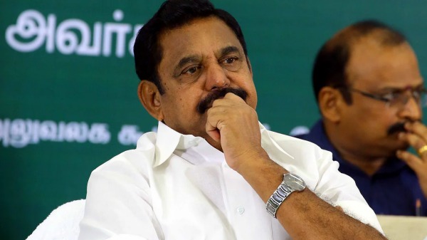 அரசியலில் பரபரப்பு