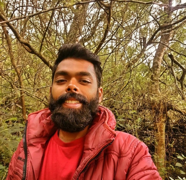 போலீசில் புகார்