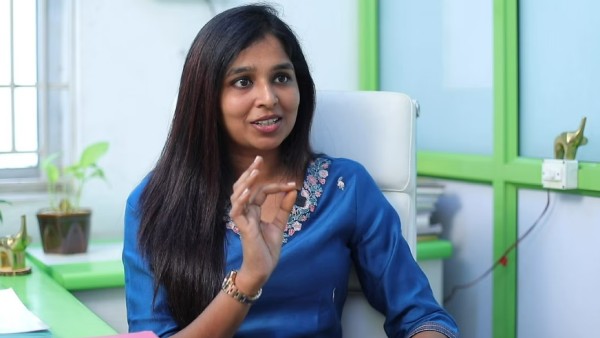 விசாரணைக்கு ஆஜரான ஷர்மிகா