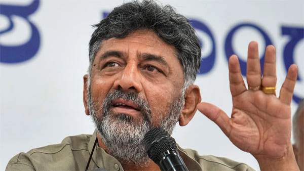 கர்நாடகாவில் அடுத்து காங்கிரஸ்தான்.. எத்தனை இடங்களில் வெல்லும்.. அடித்து சொல்லும் டிகே.சிவக்குமார்