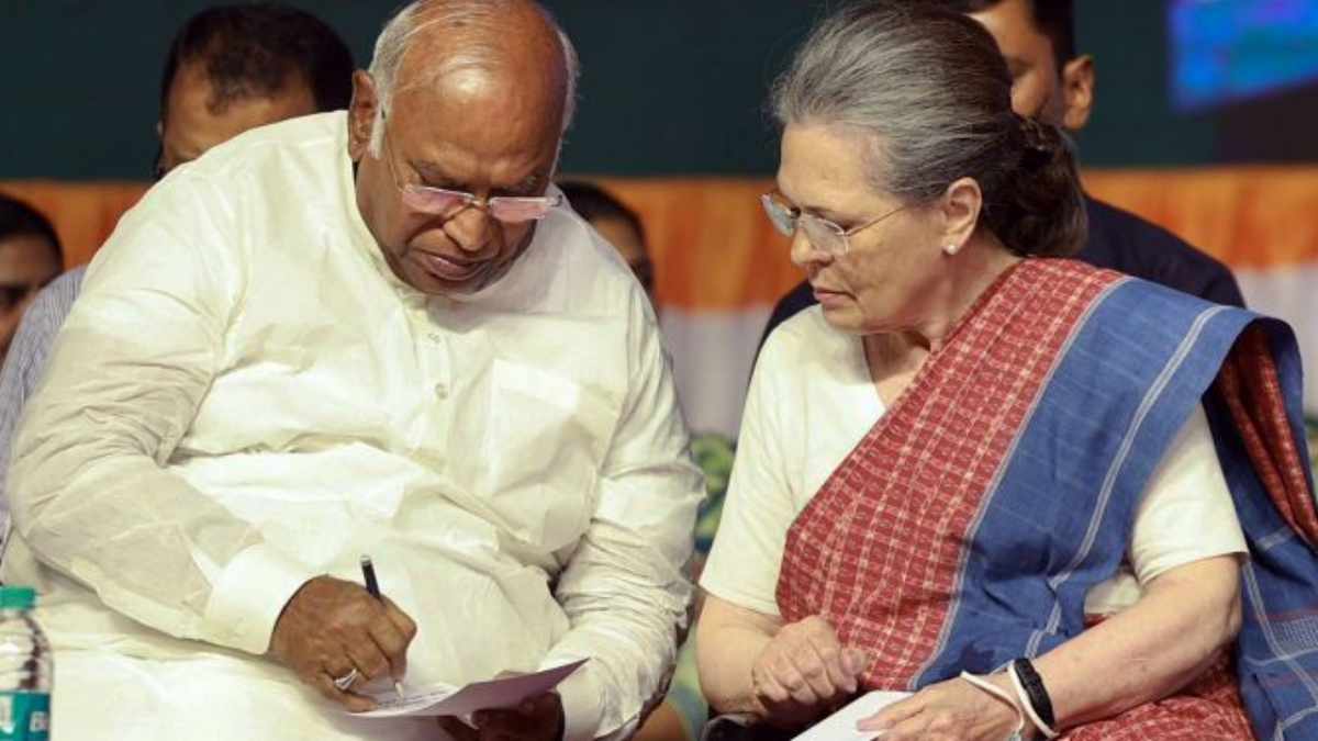கர்நாடக முதல்வர் யார்? சித்தராமையா, டி.கே.சிவகுமார் போட்டிக்கு முற்றுப்புள்ளி வைக்கும் சோனியா காந்தி 