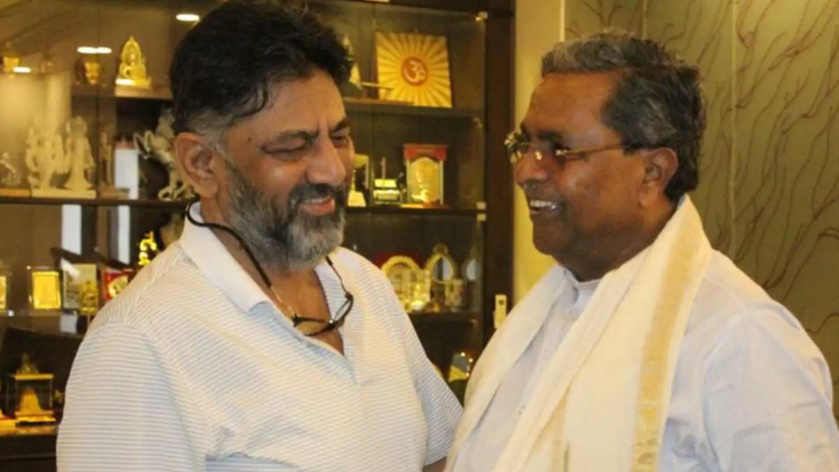 டெல்லியில் ட்விஸ்ட்.. ஒரே காரில் சித்தராமையா-டிகே சிவக்குமார்! புயலுக்கு பின் அமைதி! என்ன நடந்தது? 