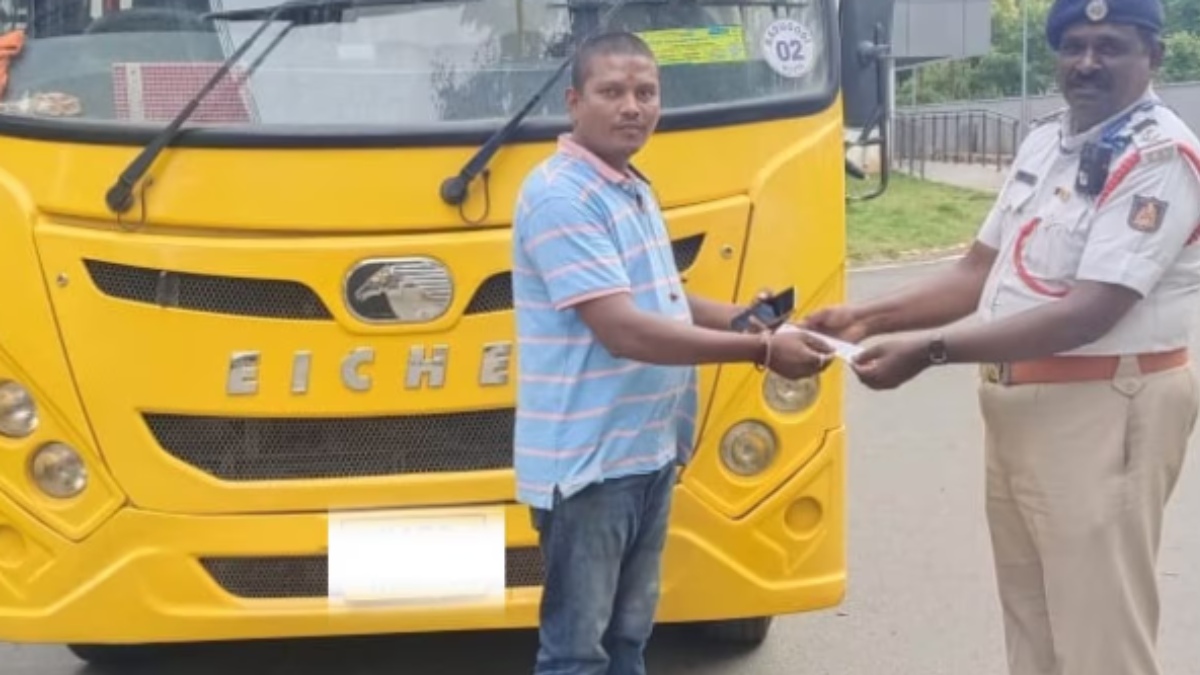 அடேங்கப்பா.. இ செல்லானுக்கு இப்படியா.. அவார்டு ரேஞ்சுக்கு போஸ் கொடுத்த டிரைவர்.. நெட்டிசன்கள் கலாய் 