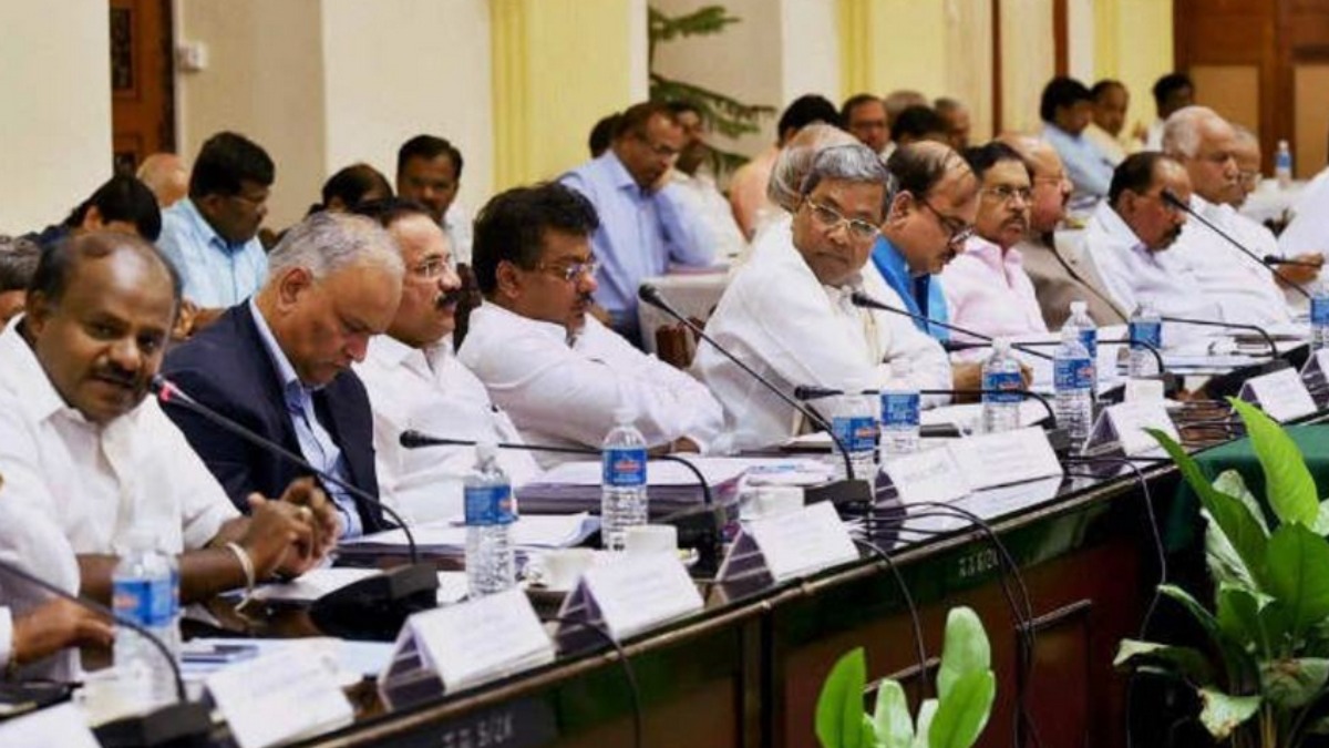 காவிரியில் தண்ணீர் திறக்க கடும் எதிர்ப்பு.. நாளை மறுநாள் கர்நாடாகவில் அனைத்து கட்சி கூட்டம் 