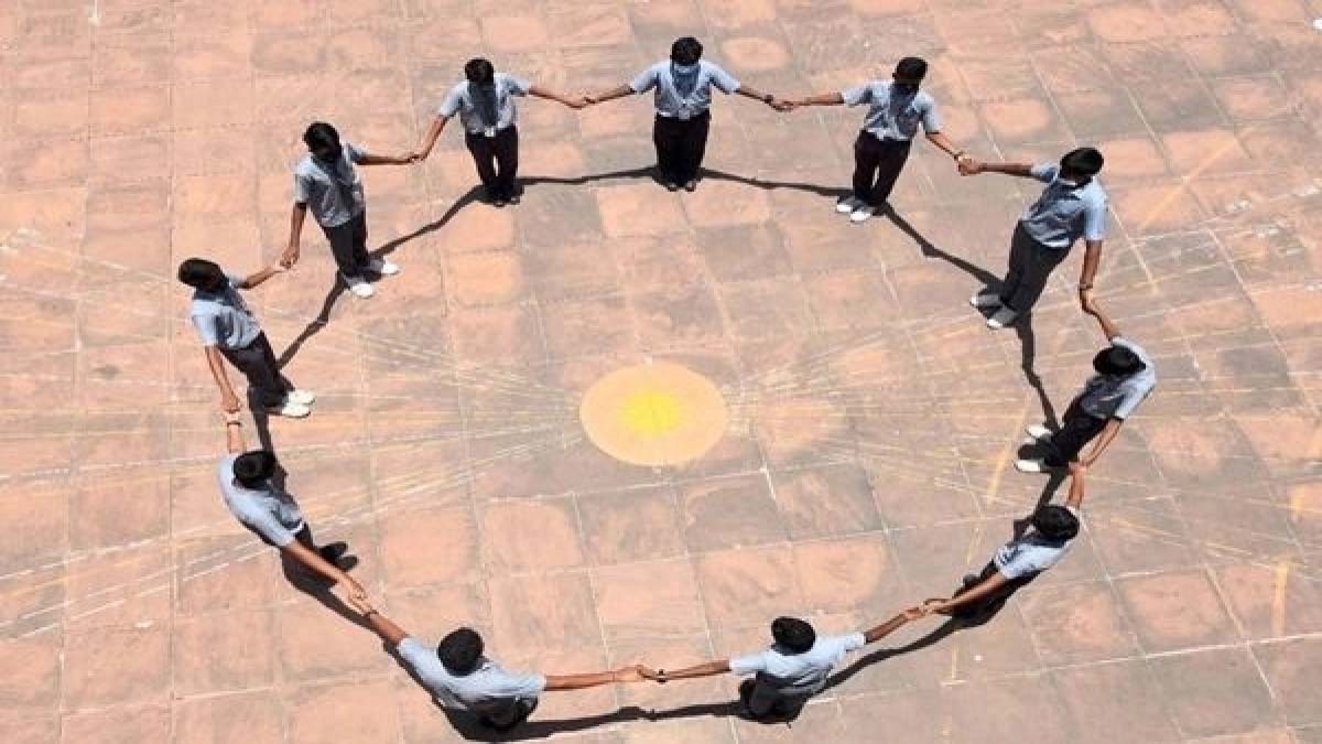  வானியல் அதிசயம்! இன்று நிழல் இல்லாத நாள்.. கொண்டாட்டத்திற்கு தயாராகும் பெங்களூர்! எப்படி நடக்கும்? 