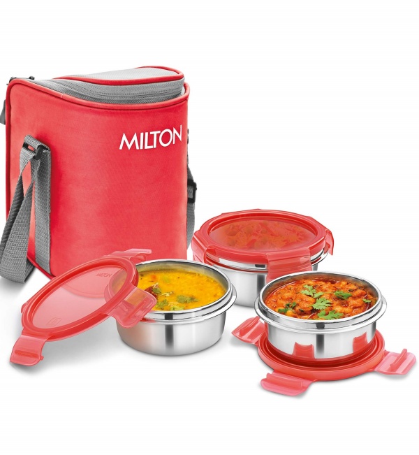 சென்னை மேயர் பிரியாவுக்கு அம்மா கொடுத்தனுப்பும் லஞ்ச் பாக்ஸ்! ஹோட்டல் உணவுகளுக்கு நோ! A lunch