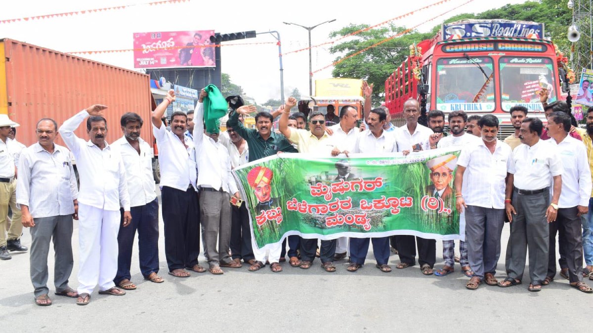 காவிரி: தமிழ்நாட்டுக்கு எதிராக நடிகர் நடிகைகளை இழுத்துவிடும் கன்னட விவசாயிகள்- போர்க்களமான மாண்டியா!