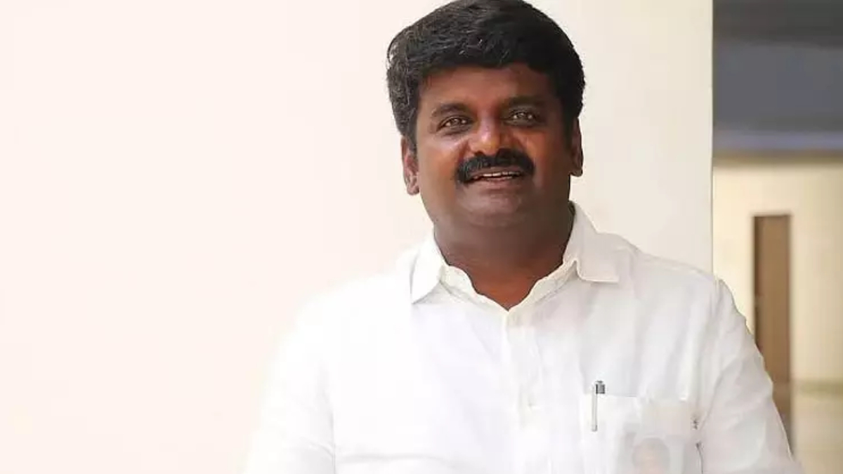 40 நிர்வாண வீடியோ.. எதையுமே பார்க்க முடியல.. காதுகூசும் ஆபாச பேச்சுக்கள்..  அதிர வைக்கும் ஜெயக்குமார் | wife filed complaint against her husband near  trichy - Tamil Oneindia