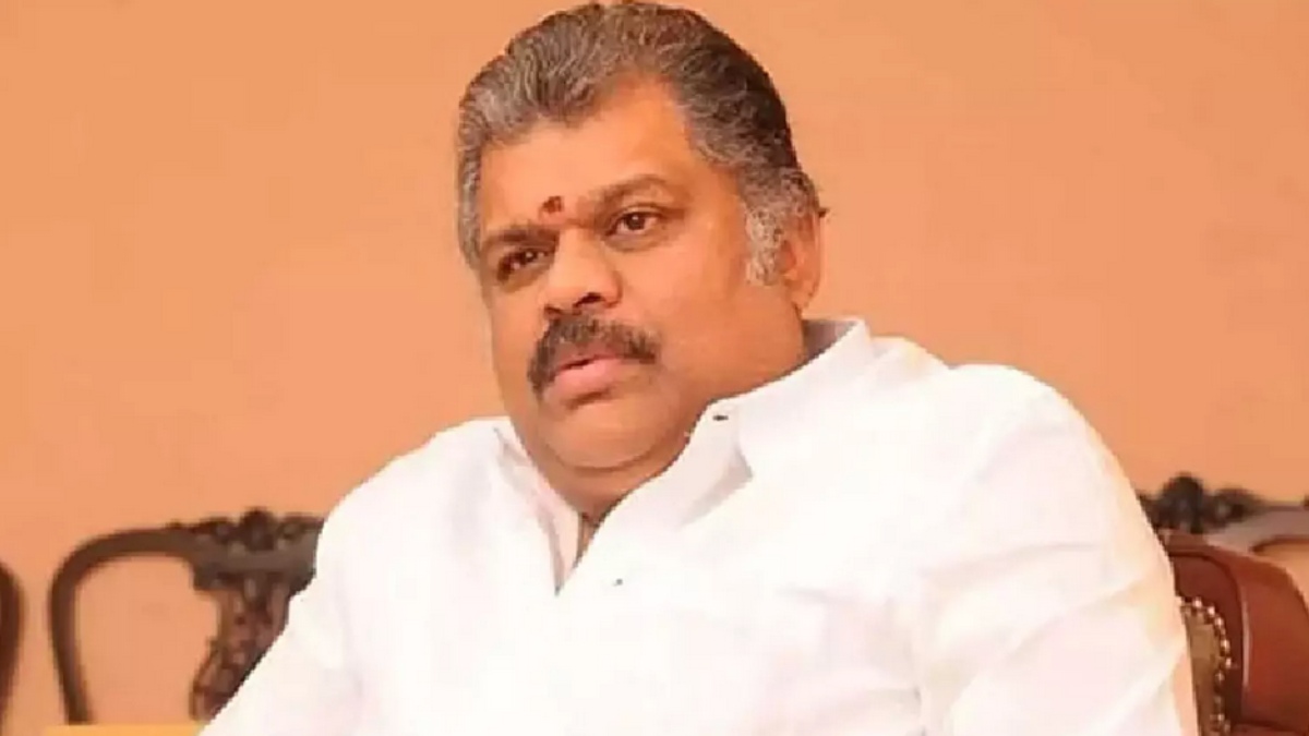 ஜிகே வாசன் கொடுத்த சிக்னல்! அதிரும் பாஜக! அதிமுக பக்கம் சாய்கிறதா தமாக? இன்று நடந்த முக்கிய மீட்டிங் | TMK GK Vasan meets AIADMK General Secretary Edappadi Palaniswami ...