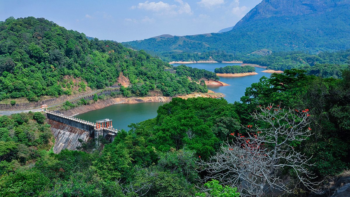சிறுவாணியில் இருந்து கோவைக்கு வழங்க வேண்டிய தண்ணீரை திடீரென 50 சதவீதம் குறைத்த கேரளா.. என்ன காரணம்? 