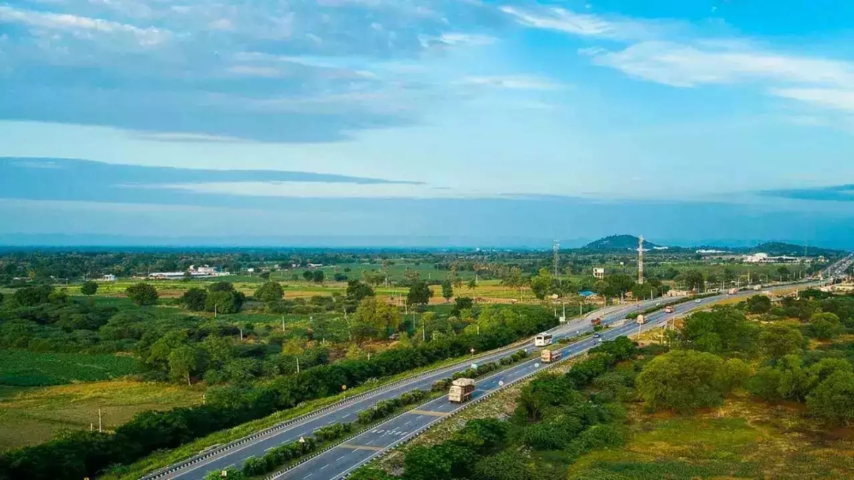 இனி தேசிய நெடுஞ்சாலைகளில் 