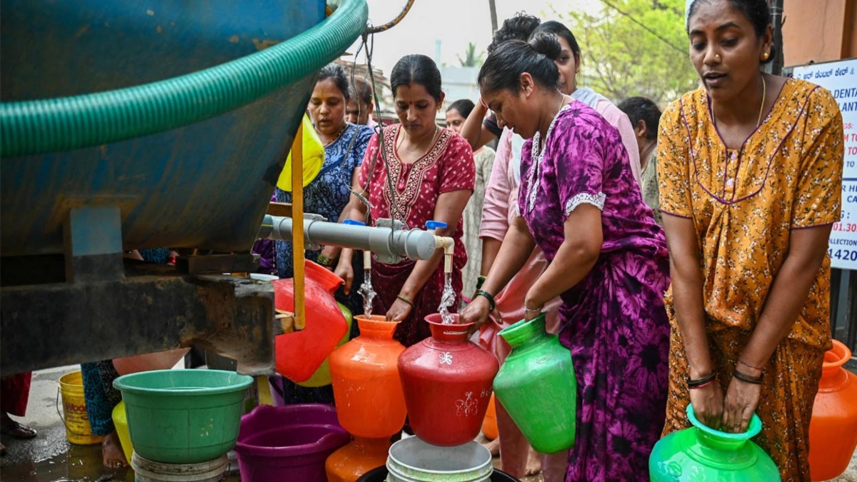  வறட்சியை நோக்கி வேகமாக நகரும் பெங்களூர்.. தினமும் 50 கோடி லிட்டர் தண்ணீர் பற்றாக்குறை! ஷாக் தகவல் 