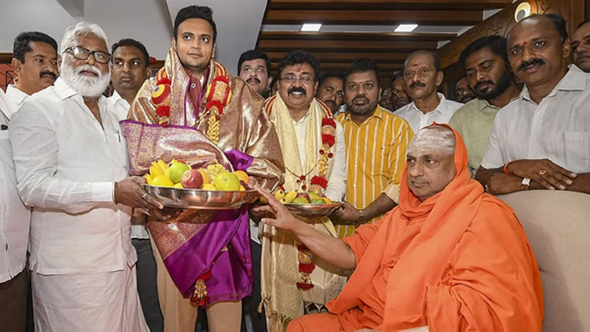 சொந்தமாக வீடு கூட இல்லையாம்! தேர்தலில் போட்டியிடும் மைசூர் மன்னரின் சொத்து மதிப்பு எவ்வளவு தெரியுமா?